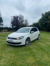 2011 - Volkswagen Golf Manual