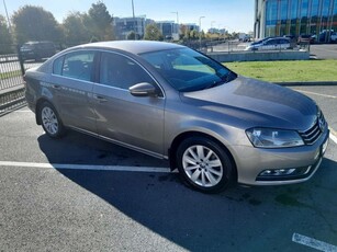 2011 - Volkswagen Passat Manual