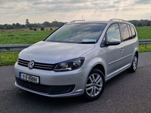 2011 - Volkswagen Touran Manual