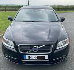 2011 - Volvo 80 Series ---