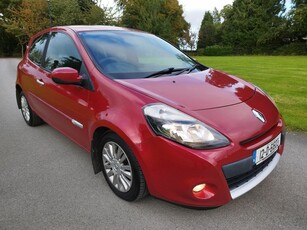 2012 - Renault Clio Manual