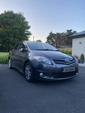 2012 - Toyota Auris Manual