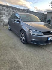 2012 - Volkswagen Jetta Manual