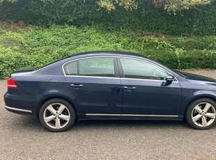 2012 - Volkswagen Passat Manual