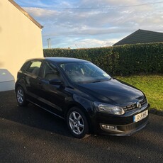 2012 - Volkswagen Polo Manual