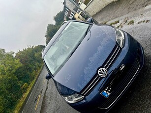 2012 - Volkswagen Touran Manual