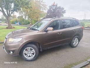 2013 - Hyundai Santa Fe Manual