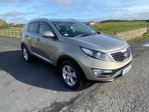 2013 - Kia Sportage Manual