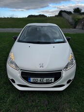 2013 - Peugeot 208 Manual