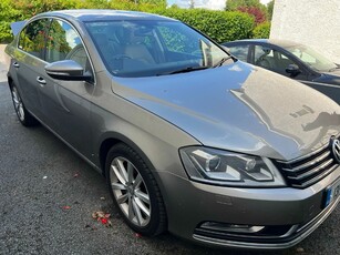 2013 - Volkswagen Passat Automatic