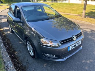 2013 - Volkswagen Polo Automatic