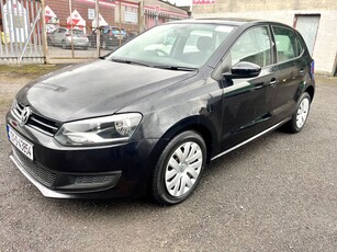 2013 - Volkswagen Polo Automatic