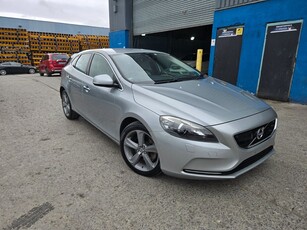 2013 - Volvo V40 Automatic