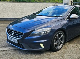 2013 - Volvo V40 Manual