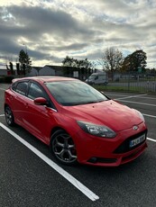 2014 - Ford Focus Manual