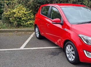 2014 - Hyundai i20 Manual