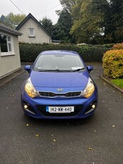 2014 - Kia Rio Manual