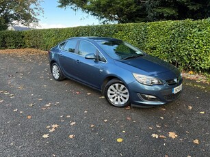 2014 - Opel Astra Manual