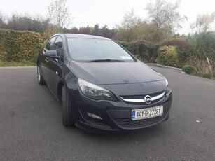 2014 - Opel Astra Manual