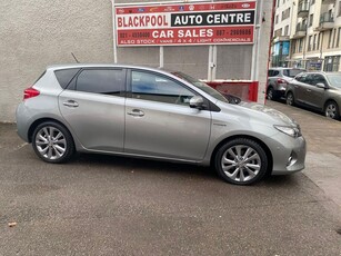 2014 - Toyota Auris Automatic