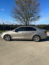 2014 - Volkswagen Jetta Manual