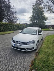 2014 - Volkswagen Passat Manual