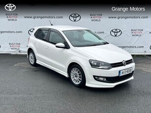 2014 - Volkswagen Polo Automatic