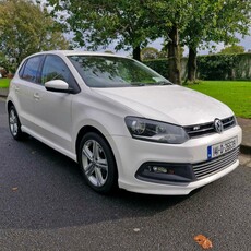 2014 - Volkswagen Polo Manual