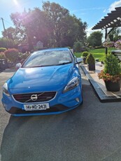 2014 - Volvo V40 Manual