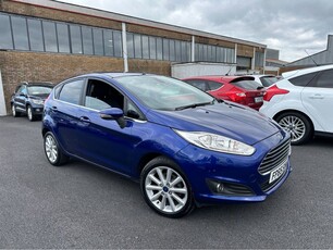 2015 - Ford Fiesta Manual