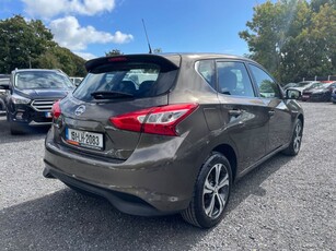 2015 - Nissan Pulsar Manual