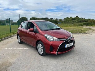 2015 - Toyota Yaris Manual