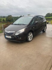 2015 - Vauxhall Zafira ---