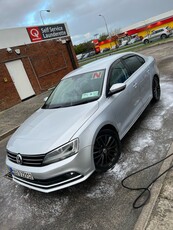 2015 - Volkswagen Jetta Manual