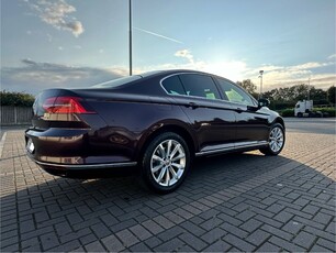 2015 - Volkswagen Passat Manual