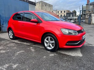 2015 - Volkswagen Polo Automatic