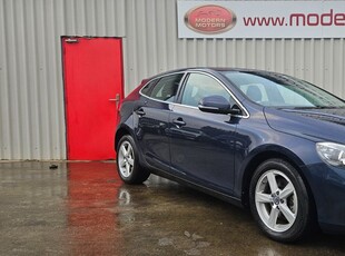 2015 - Volvo V40 Automatic