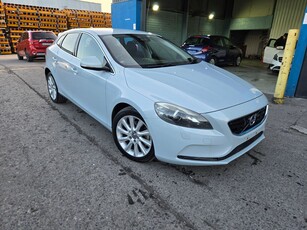 2015 - Volvo V40 Automatic