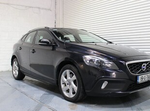 2015 - Volvo V40 Manual