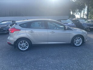 2016 - Ford Focus Manual