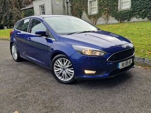 2016 - Ford Focus Manual