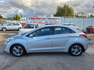 2016 - Hyundai i30 Manual