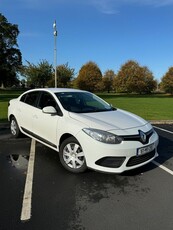 2016 - Renault Fluence Manual