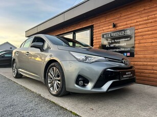 2016 - Toyota Avensis Manual