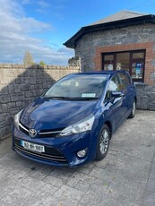 2016 - Toyota Verso Manual