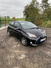 2016 - Toyota Yaris Manual