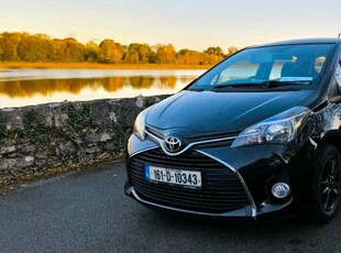 2016 - Toyota Yaris Manual