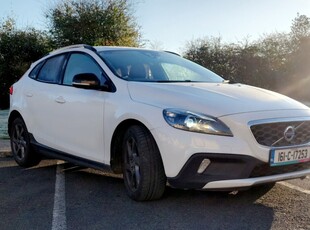 2016 - Volvo V40 Automatic