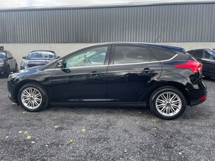 2017 - Ford Focus Manual