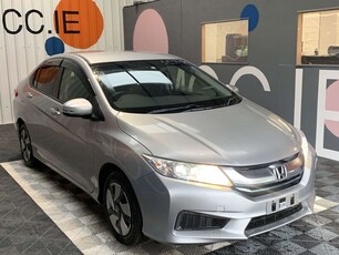 2017 - Honda Grace Automatic